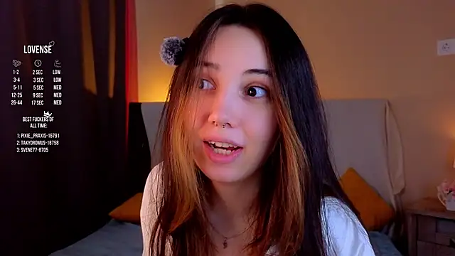 GillianDowdey online show from 09-18-25, 02:57