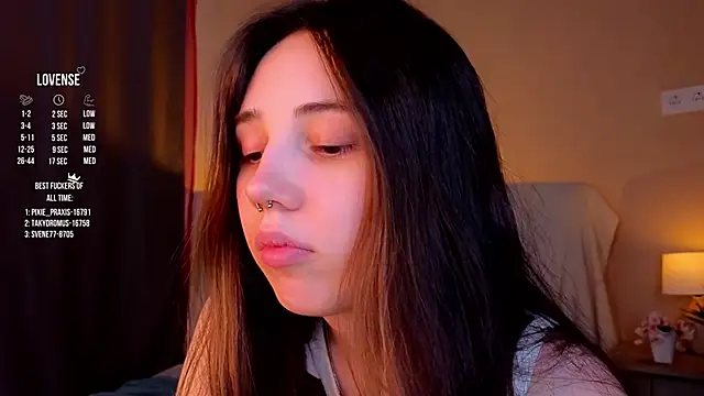 GillianDowdey online show from 10-11-25, 04:33