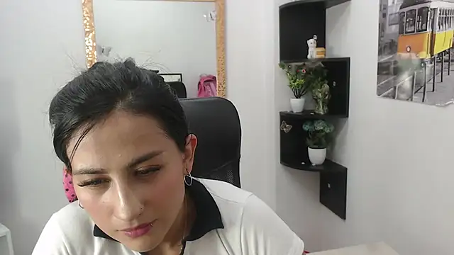 Snapshot of EmilyyEvans_ chatting on 01-10-25, 03:16 EmilyyEvans online show from 01-10-25, 03:16