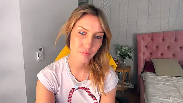 ElizaMayers online show from 03-11-26, 10:05