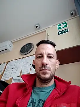 Snapshot of Inkazulu chatting on 11-01-25, 06:48 Inkazulu online show from 11-01-25, 06:48