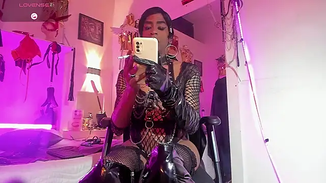 corwindallas24cm online show from 11-29-25, 07:50