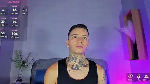 Ian Castillo  online show from 07-10-26, 11:13