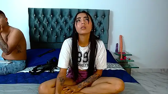 AntonellaAndNoah online show from 04-21-26, 06:31