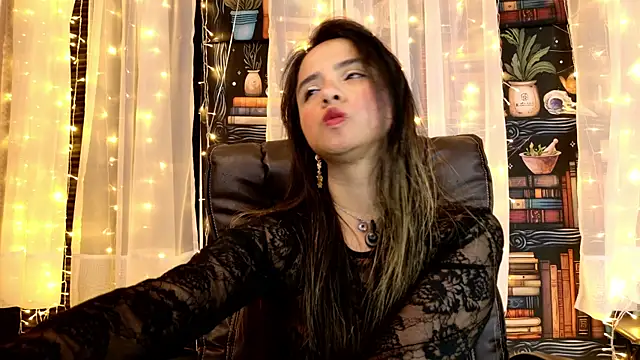 julietta   jackson online show from 07-04-26, 09:10
