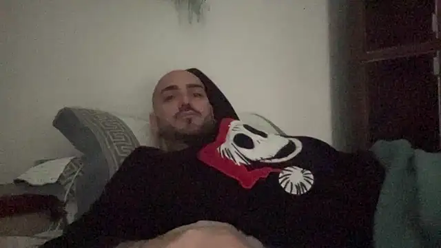 alessandromori91 online show from 12-20-25, 08:43