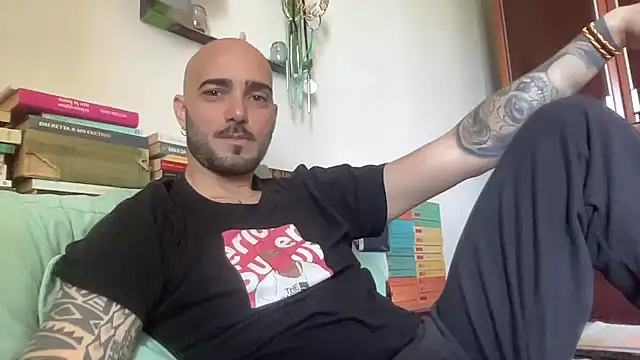 alessandromori91 online show from 04-24-26, 09:12