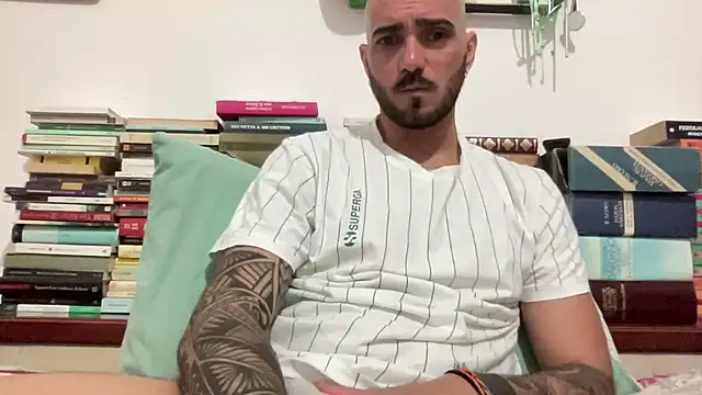 alessandromori91 online show from 04-25-26, 09:12