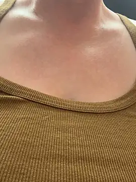 Big-Tits-McGee online show from 11-18-25, 08:24