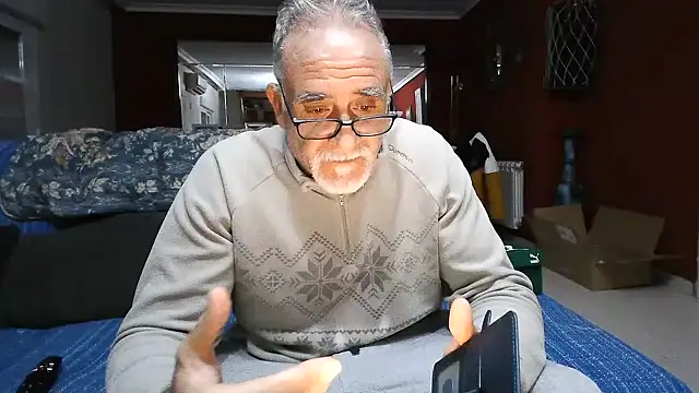 Snapshot of maduroguapo chatting on 01-30-25, 08:53 maduroguapo online show from 01-30-25, 08:53