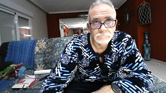 Snapshot of maduroguapo chatting on 02-18-25, 10:14 maduroguapo online show from 02-18-25, 10:14