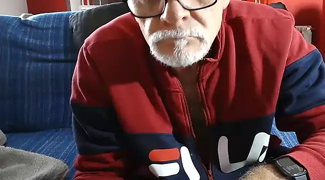 Snapshot of maduroguapo chatting on 02-25-25, 04:00 maduroguapo online show from 02-25-25, 04:00
