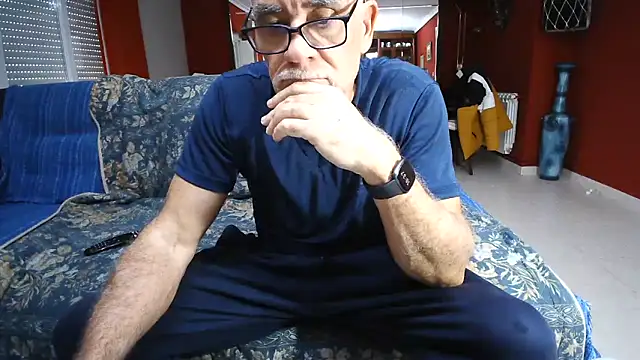 Snapshot of maduroguapo chatting on 03-12-25, 05:38 maduroguapo online show from 03-12-25, 05:38