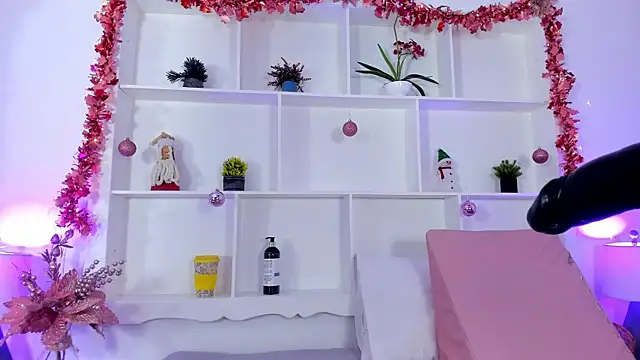 Jenifer Diaz online show from 01-06-25, 04:44