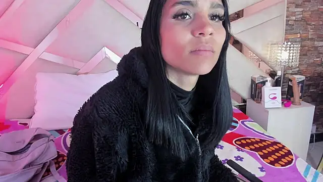 Snapshot of sophie_pariss chatting on 11-09-25, 04:11 sophie pariss online show from 11-09-25, 04:11