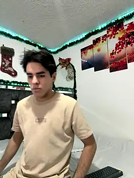 Alex and Fabian online show from 12-22-25, 03:36