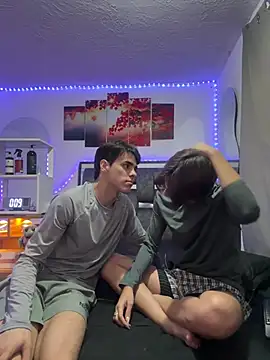 Alex and Fabian online show from 04-26-26, 03:15