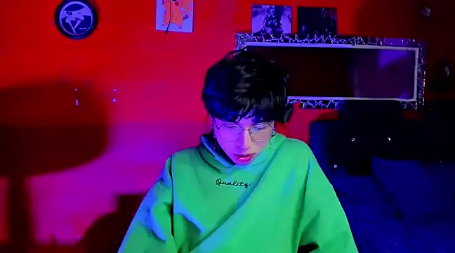 Snapshot of AnggelONfiree chatting on 02-14-25, 05:30 AnggelONfiree online show from 02-14-25, 05:30