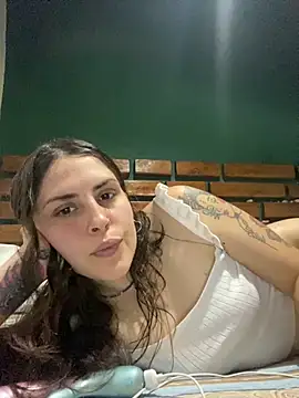 isadelasestrellas online show from 10-22-25, 08:41