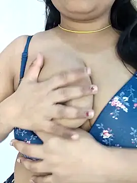 Snapshot of cute_riya0 chatting on 02-21-25, 06:07 cute riya0 online show from 02-21-25, 06:07