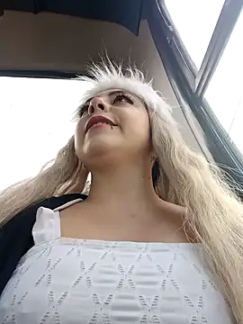 madelaine- online show from 12-27-24, 07:57