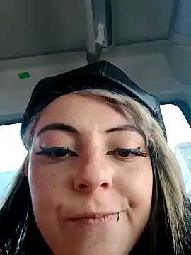 madelaine- online show from 01-05-25, 09:14