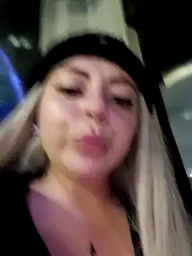 madelaine- online show from 01-25-25, 04:46