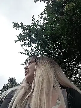 madelaine- online show from 04-25-26, 05:32