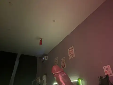 DaisyBooom online show from 10-25-25, 06:46