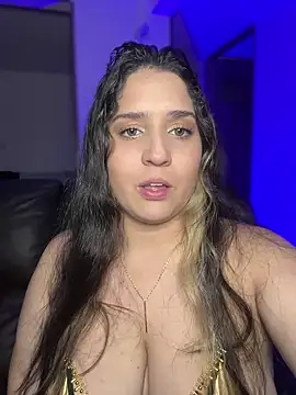 Snapshot of valentina_jonnes1 chatting on 03-23-25, 03:10 valentina jonnes1 online show from 03-23-25, 03:10