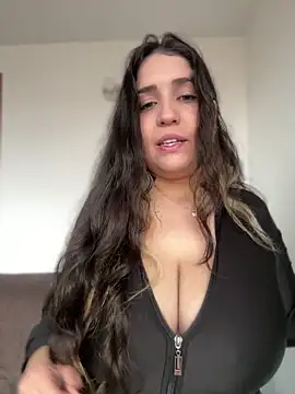 valentina jonnes1 online show from 06-07-26, 10:13