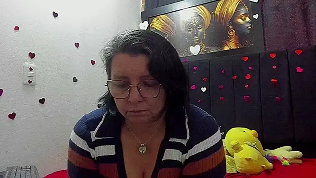 Evaaross 2345 online show from 06-09-26, 02:17