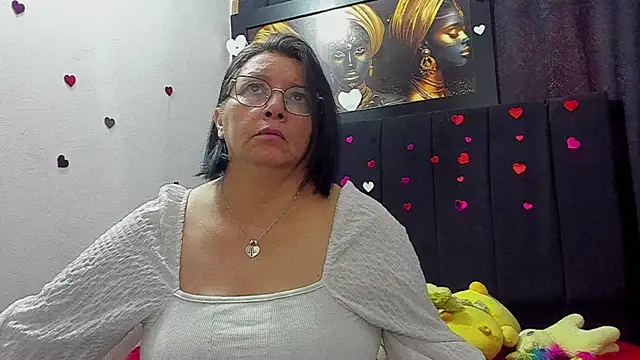 Evaaross 2345 online show from 06-11-26, 01:31