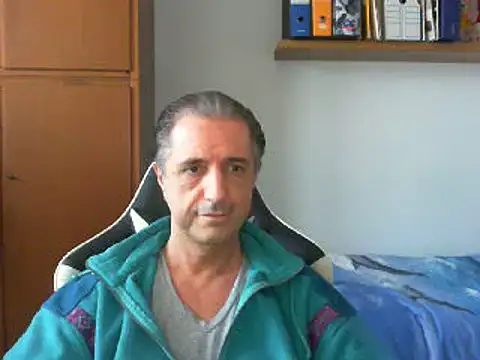 lliuk70mi online show from 12-16-24, 02:49