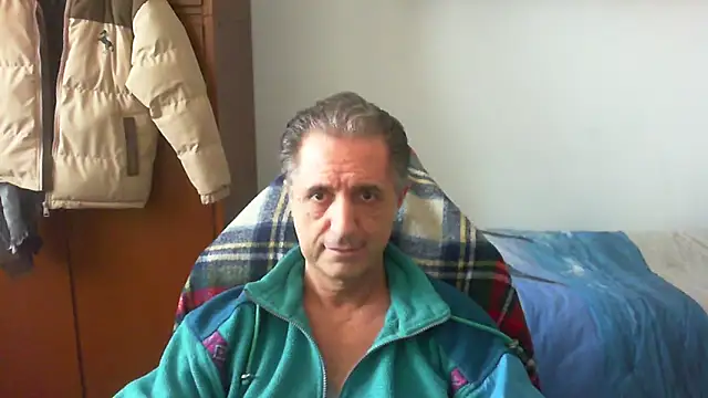 lliuk70mi online show from 04-02-26, 01:20