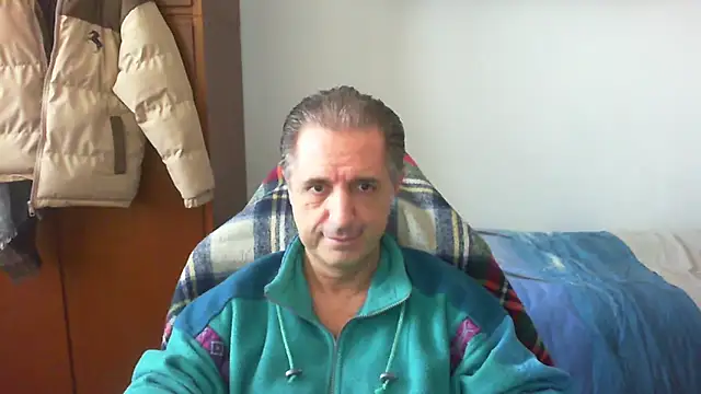 lliuk70mi online show from 04-04-26, 01:08