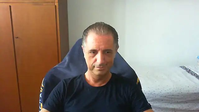 lliuk70mi online show from 06-01-26, 12:07