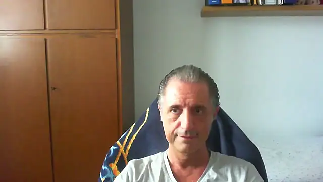 lliuk70mi online show from 06-02-26, 11:34