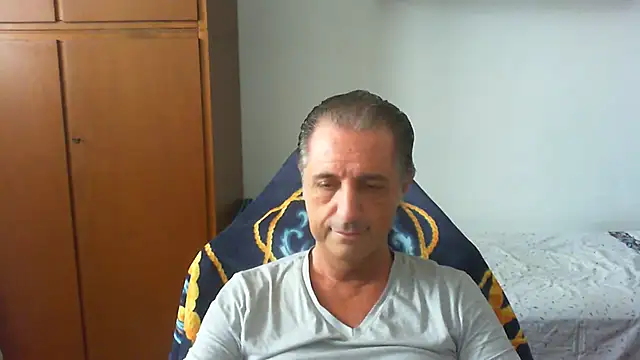 lliuk70mi online show from 06-06-26, 01:38