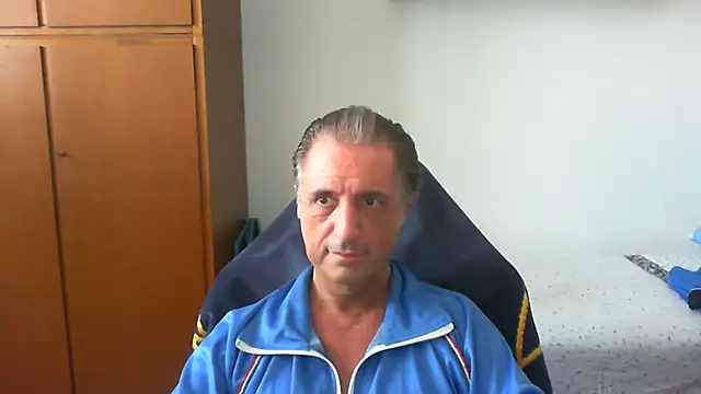 lliuk70mi online show from 06-07-26, 11:36
