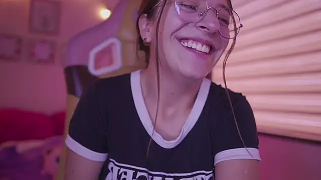 milly kenner online show from 04-22-26, 07:26