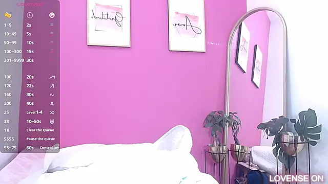 littleebonymommy online show from 03-18-25, 05:20