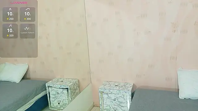 littleebonymommy online show from 11-04-25, 02:54