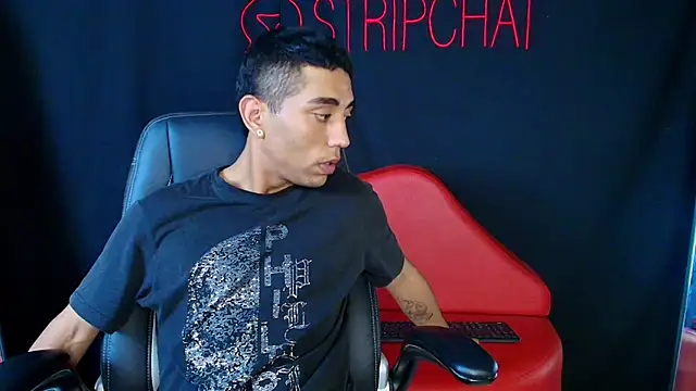 Snapshot of Annyeli chatting on 06-05-26, 03:24 Annyeli online show from 06-05-26, 03:24