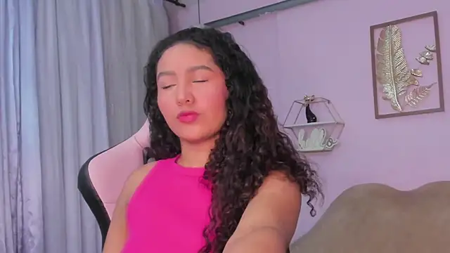 cute mia23 online show from 03-13-25, 03:44