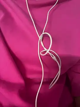  riyaahahaha  online show from 04-05-26, 01:08