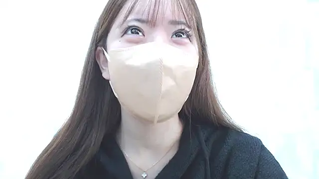 LOVE MOMO LOVE online show from 12-22-24, 11:33