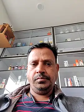 Raj1043 online show from 11-20-25, 05:18