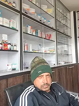 Raj1043 online show from 12-21-25, 06:53