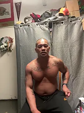 Snapshot of EatMyCake831 chatting on 09-21-25, 11:34 EatMyCake831 online show from 09-21-25, 11:34